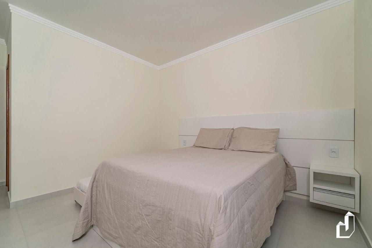 בומבינאס Casa Terrea Com 02 Dormitorios מראה חיצוני תמונה